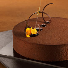 torta-al-cioccolato-diego-Bertocchi-fotografo-cioccolato-creme-fotografo-di-dolci