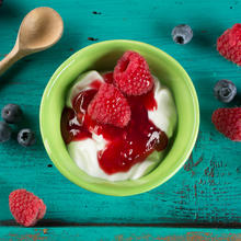 yogurt-greco-con-frutti-di-bosco