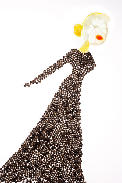caviar-woman-Festival-international-de-la-photographie-culinaire-2013-press-release